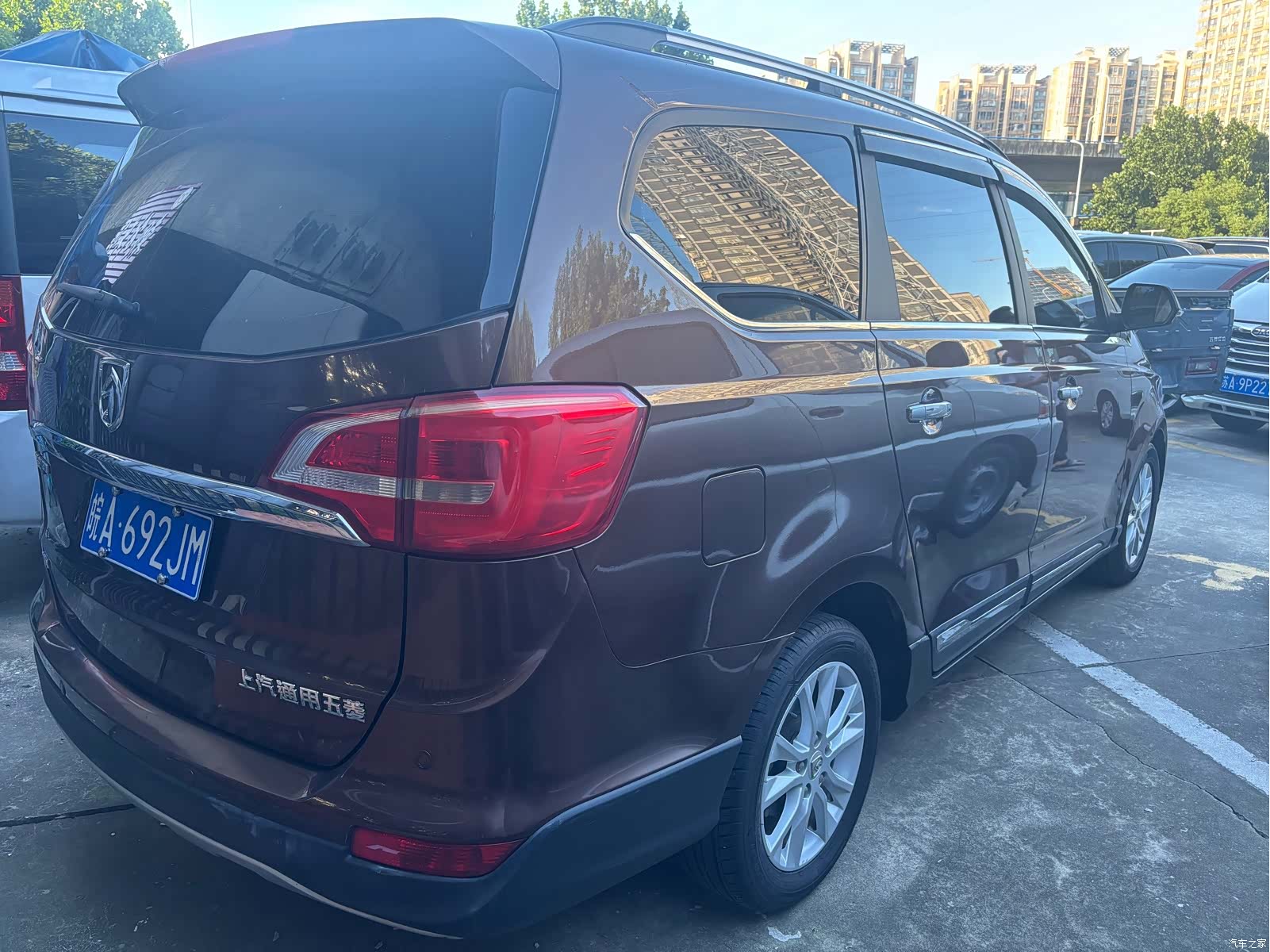 Wuling 730, 2016 4
