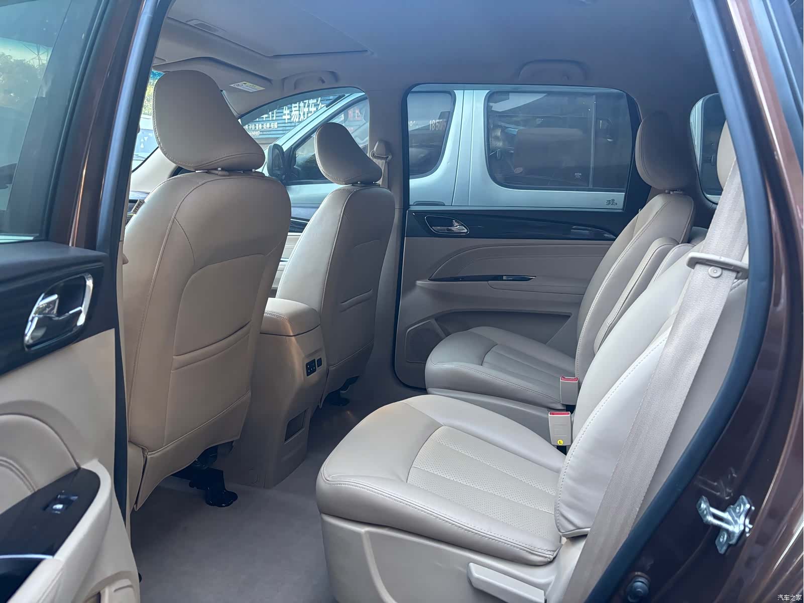 Wuling 730, 2016 7