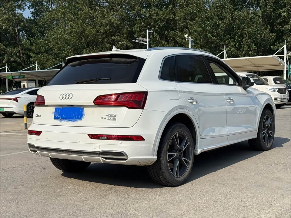 Audi Q5L Audi Q5L