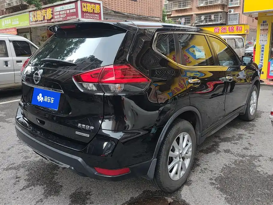 Nissan Qijun