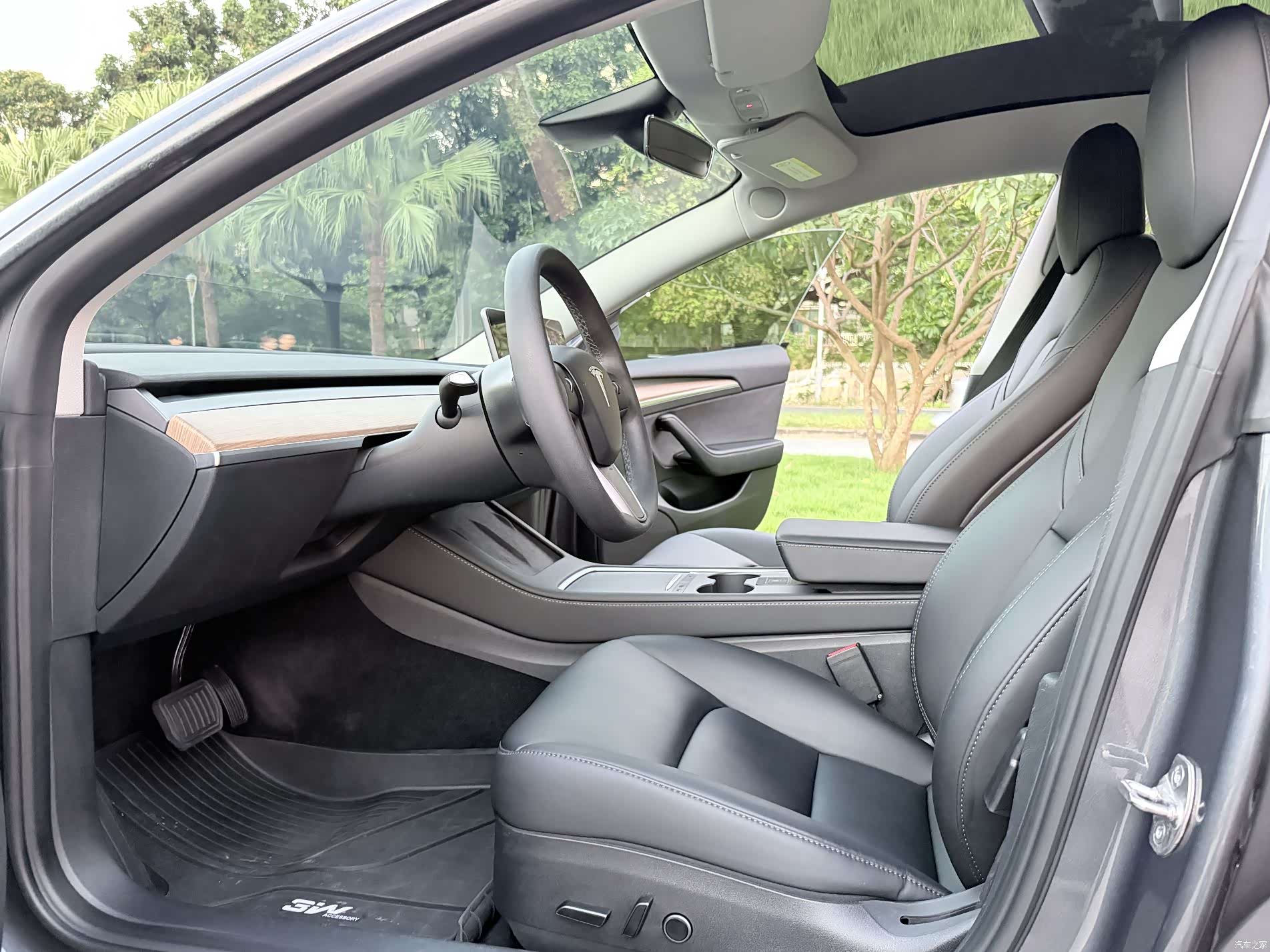 Tesla Model 3, 2022 все фото