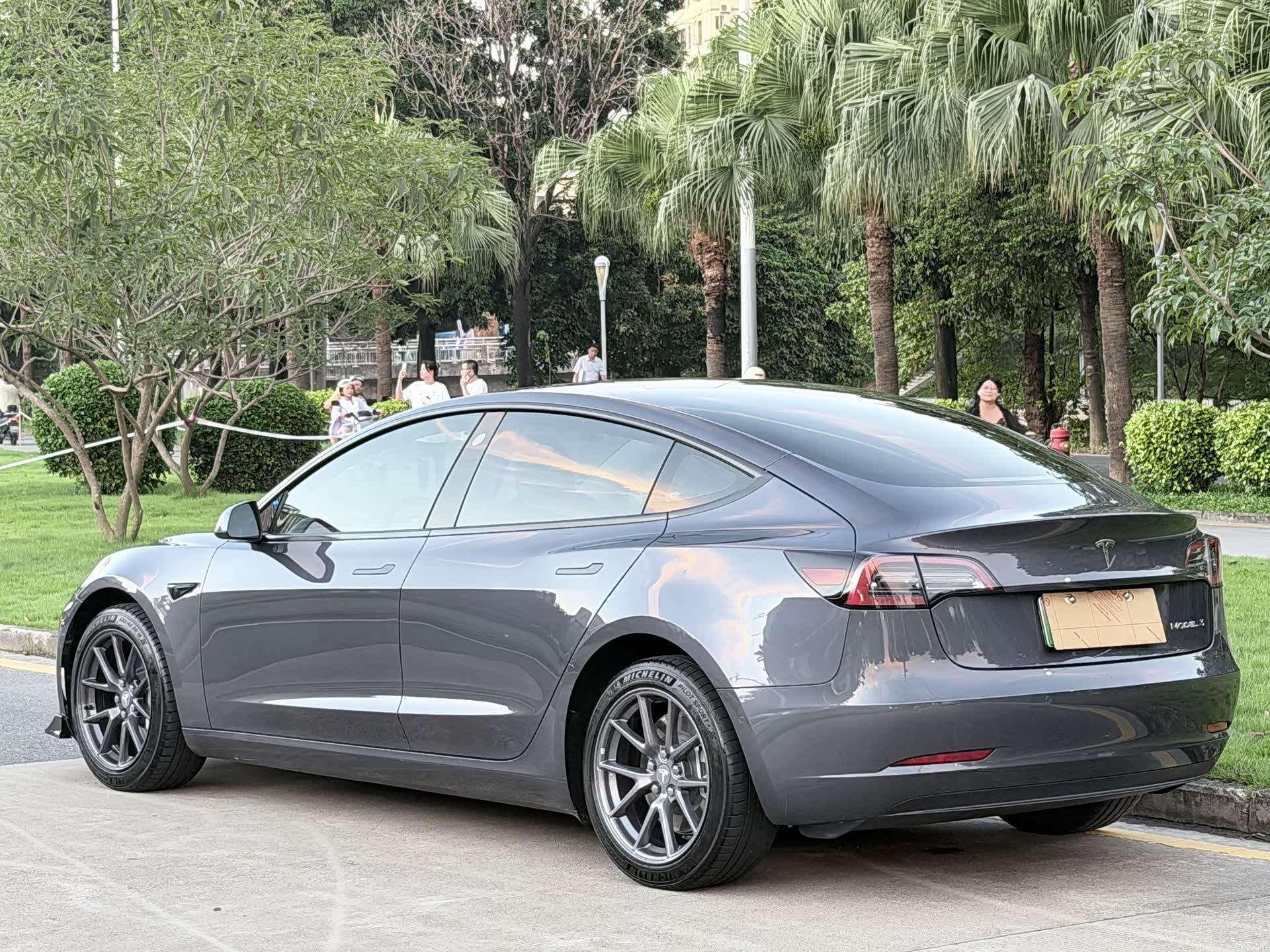 Tesla Model 3, 2022 3