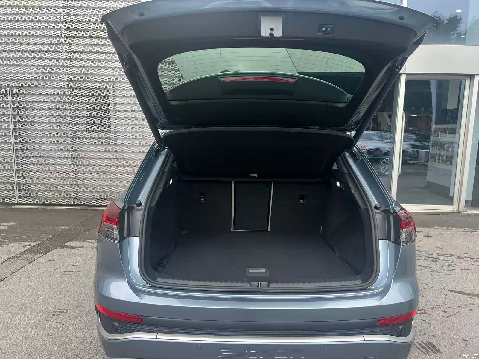 Audi Q4 e-tron, 2023 6