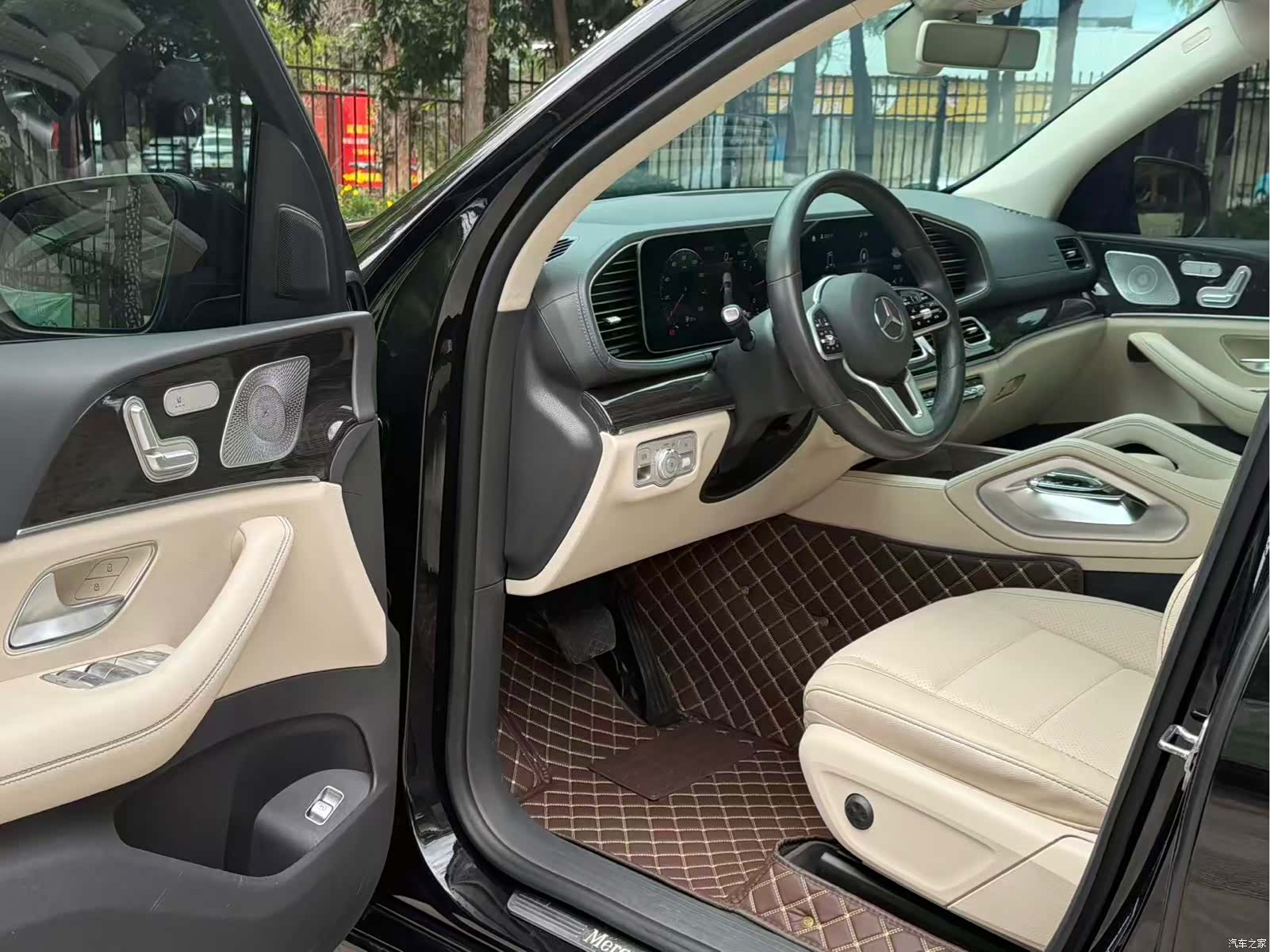 Mercedes-Benz GLE, 2020 19