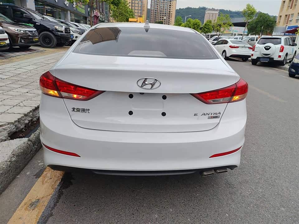 Hyundai Lead