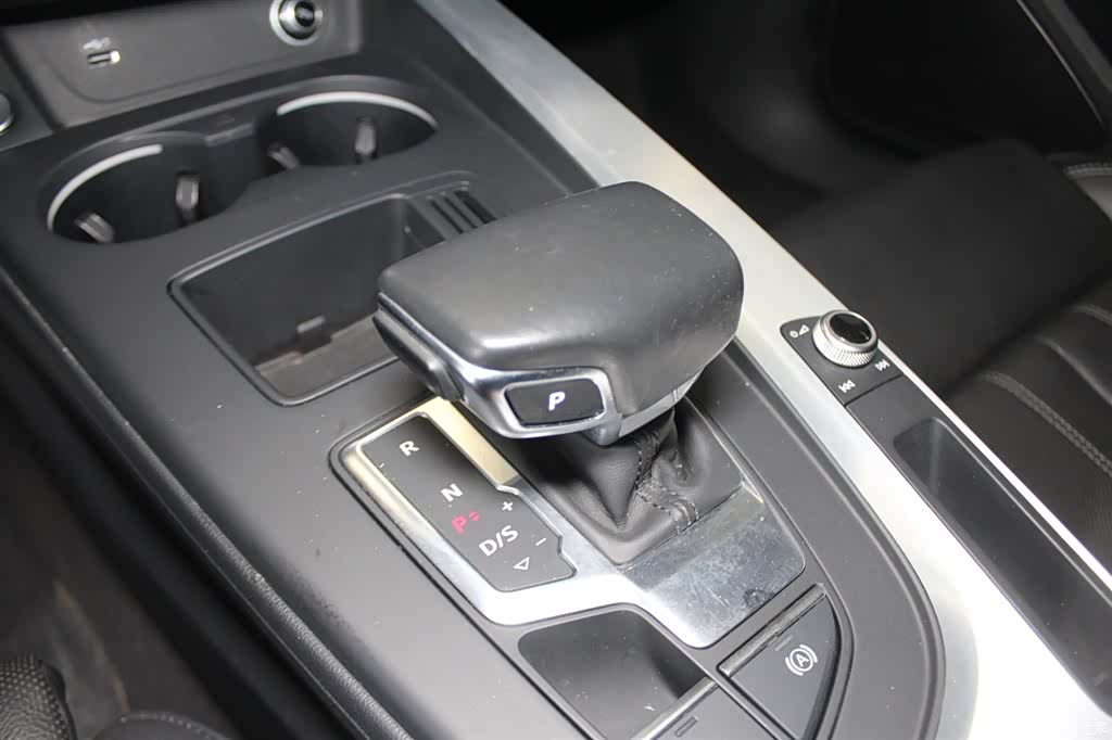 Audi A4L, 2024 12