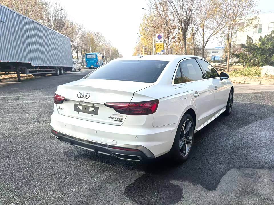 Audi A4L