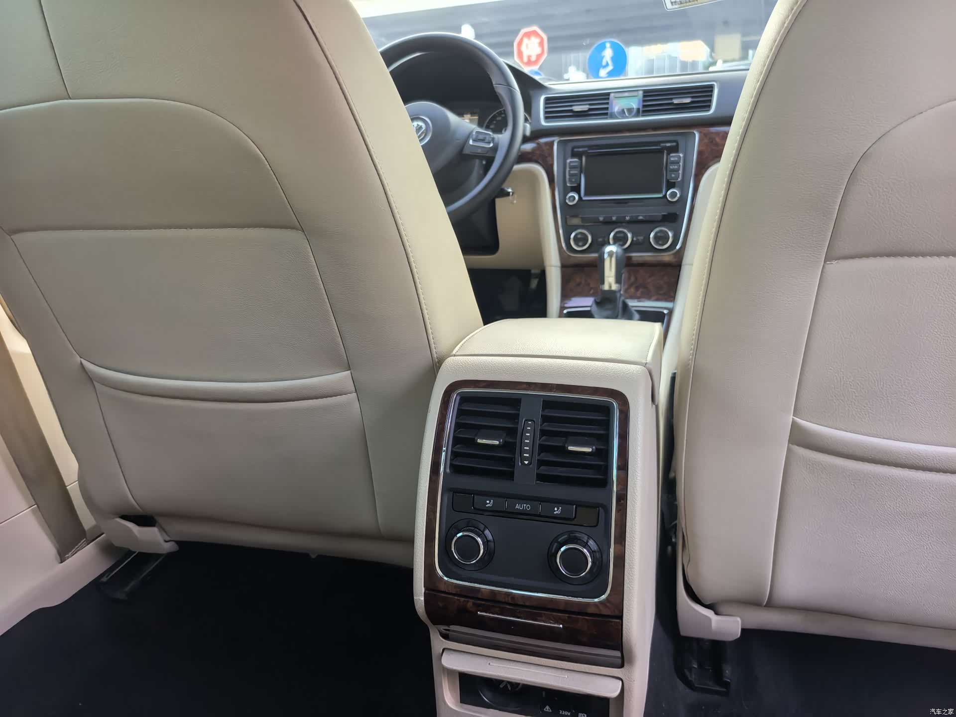 Volkswagen Passat, 2013 9