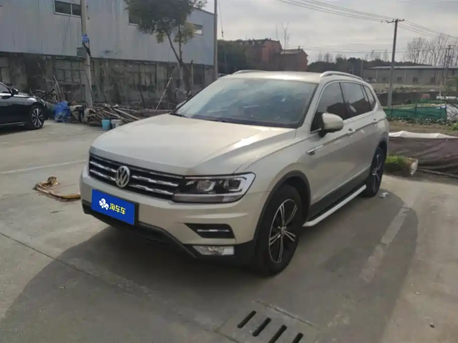 Volkswagen Tiguan L