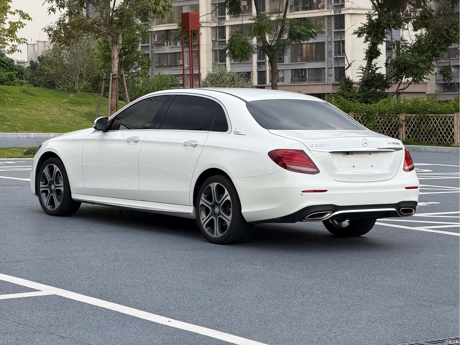 Mercedes-Benz E-Class, 2016 6