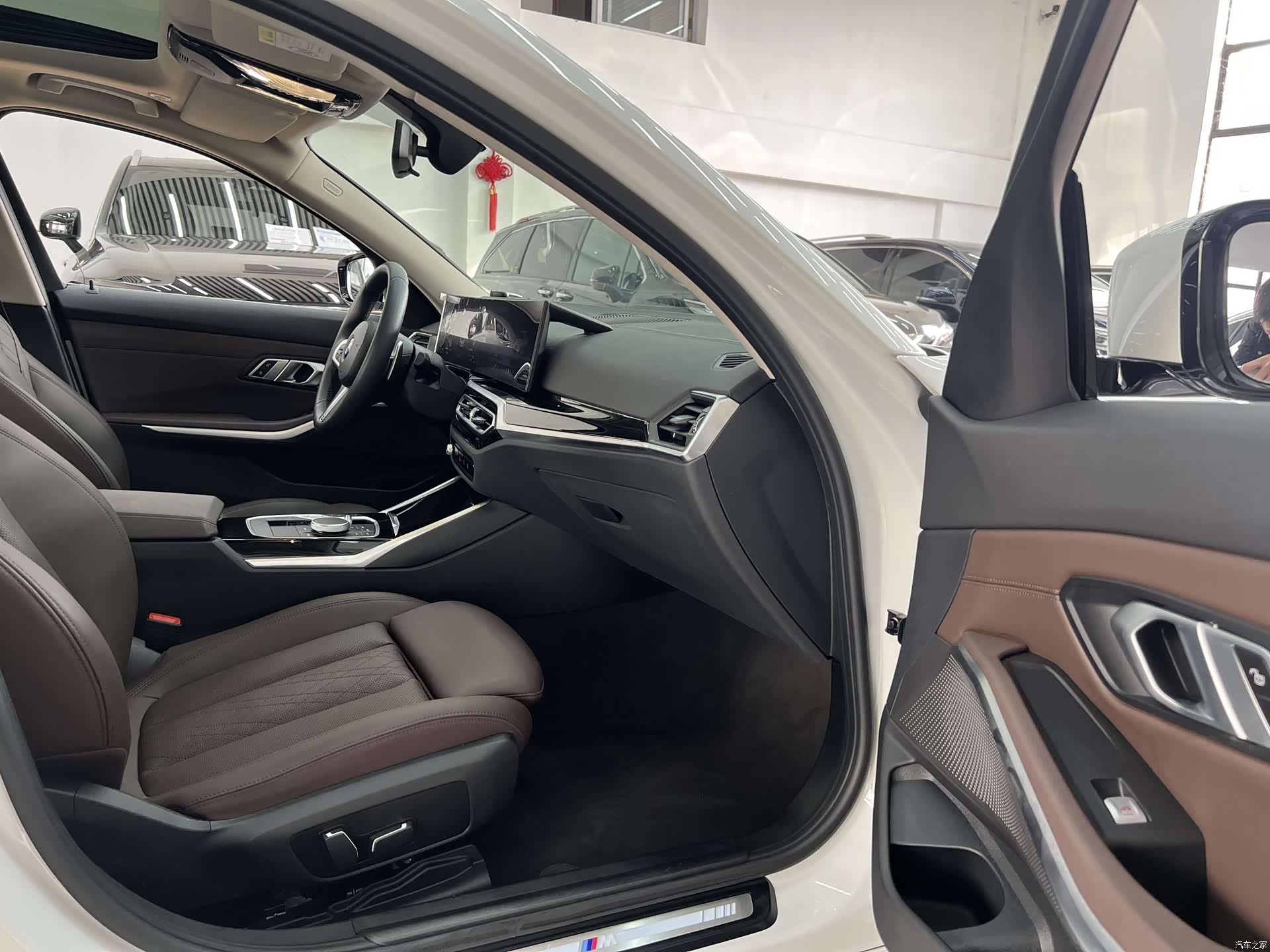 BMW 3 Series, 2024 18