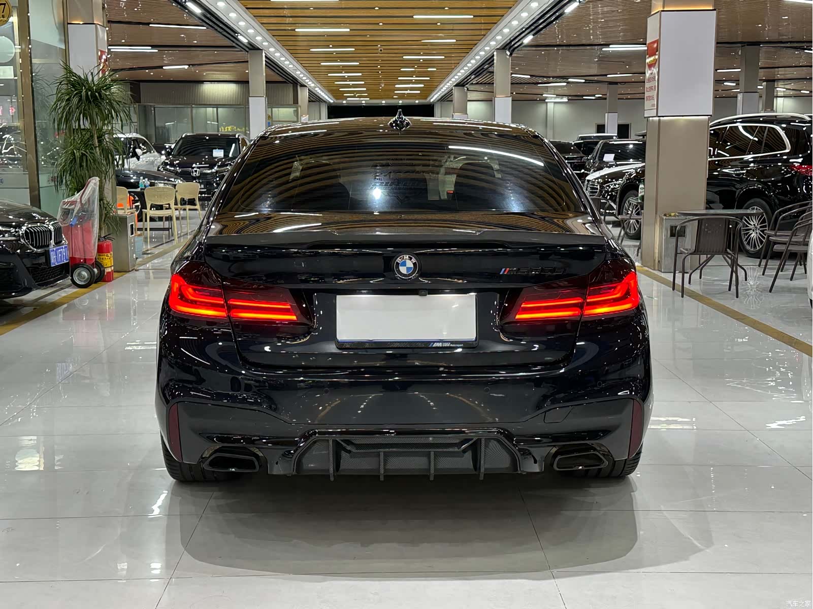 BMW 5 Series, 2020 все фото