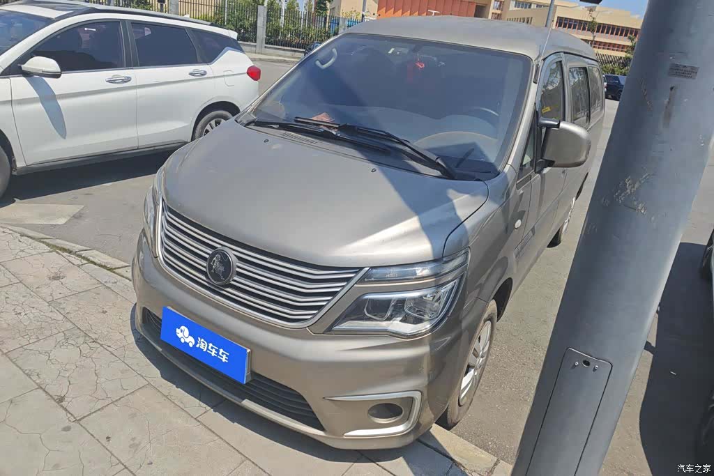 DongFeng M5, 2021 1