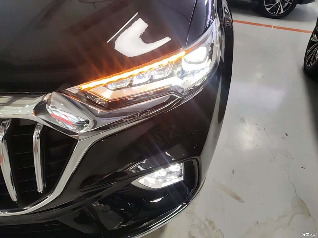 Hongqi HS5, 2021 24
