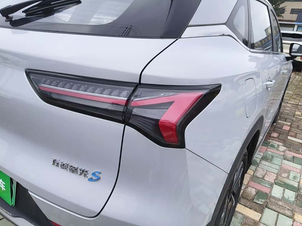 Wuling Starlight, 2025 8