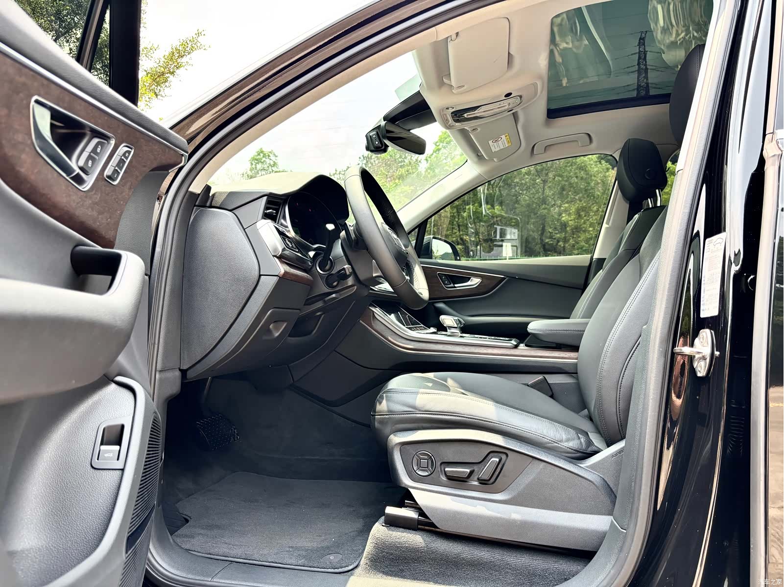 Audi Q7, 2023 4