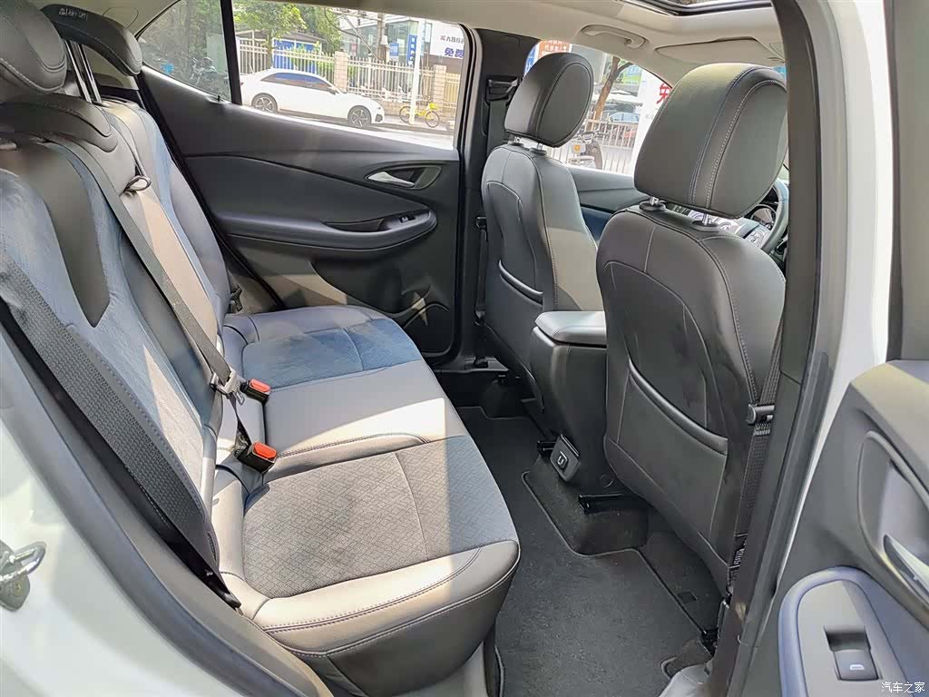 Buick Encore GX, 2023 11
