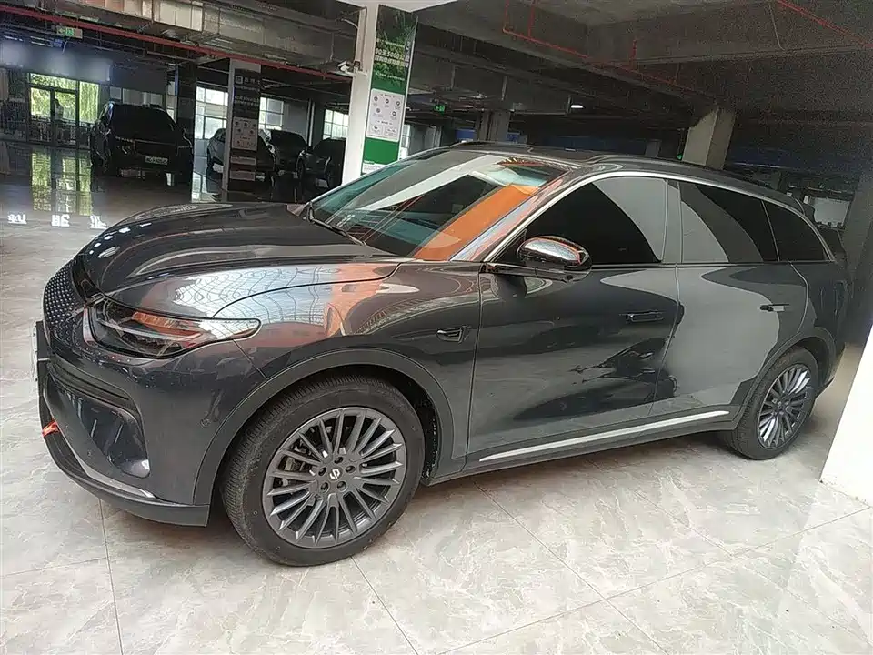 Leapmotor C11