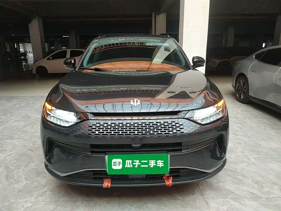 Leapmotor C11