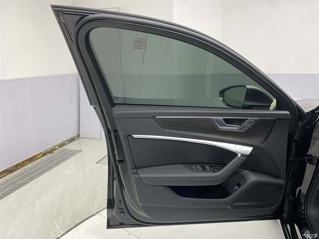 Audi A6L, 2025 16