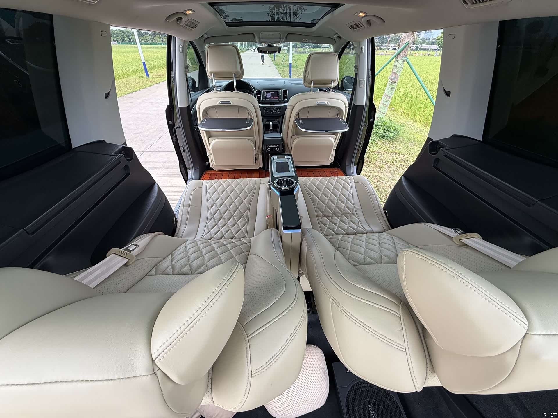 Volkswagen Xia, 2018 16