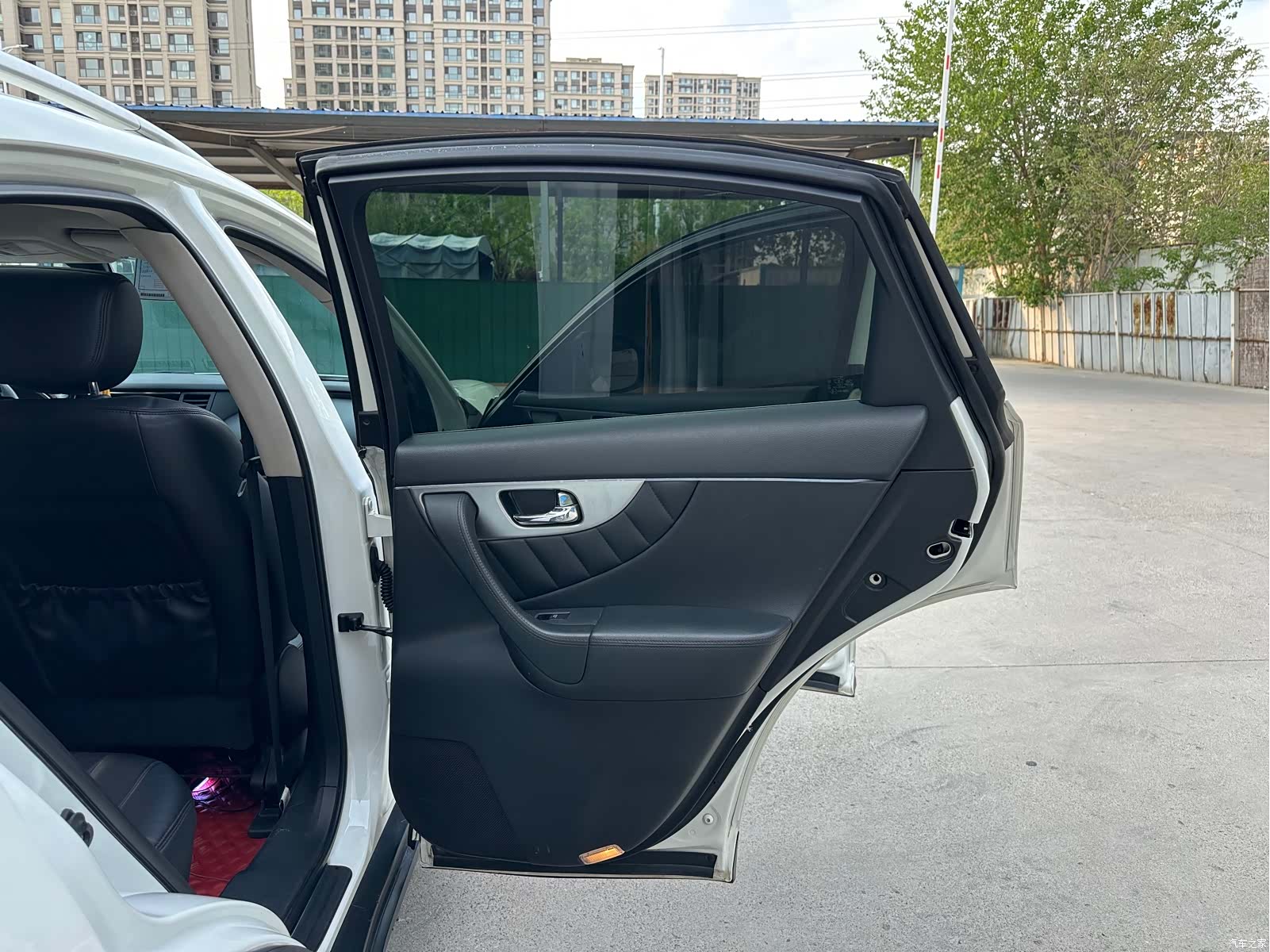 Infiniti FX37, 2013 13