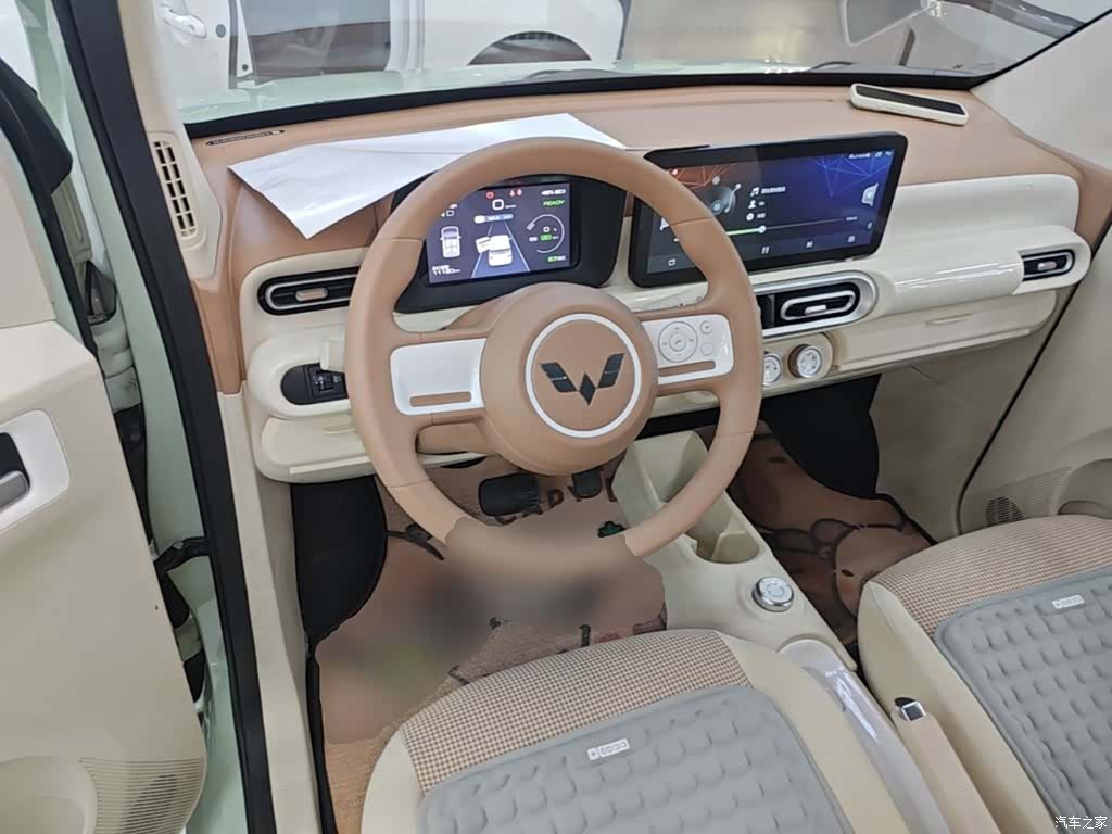 Wuling MINIEV, 2024 11