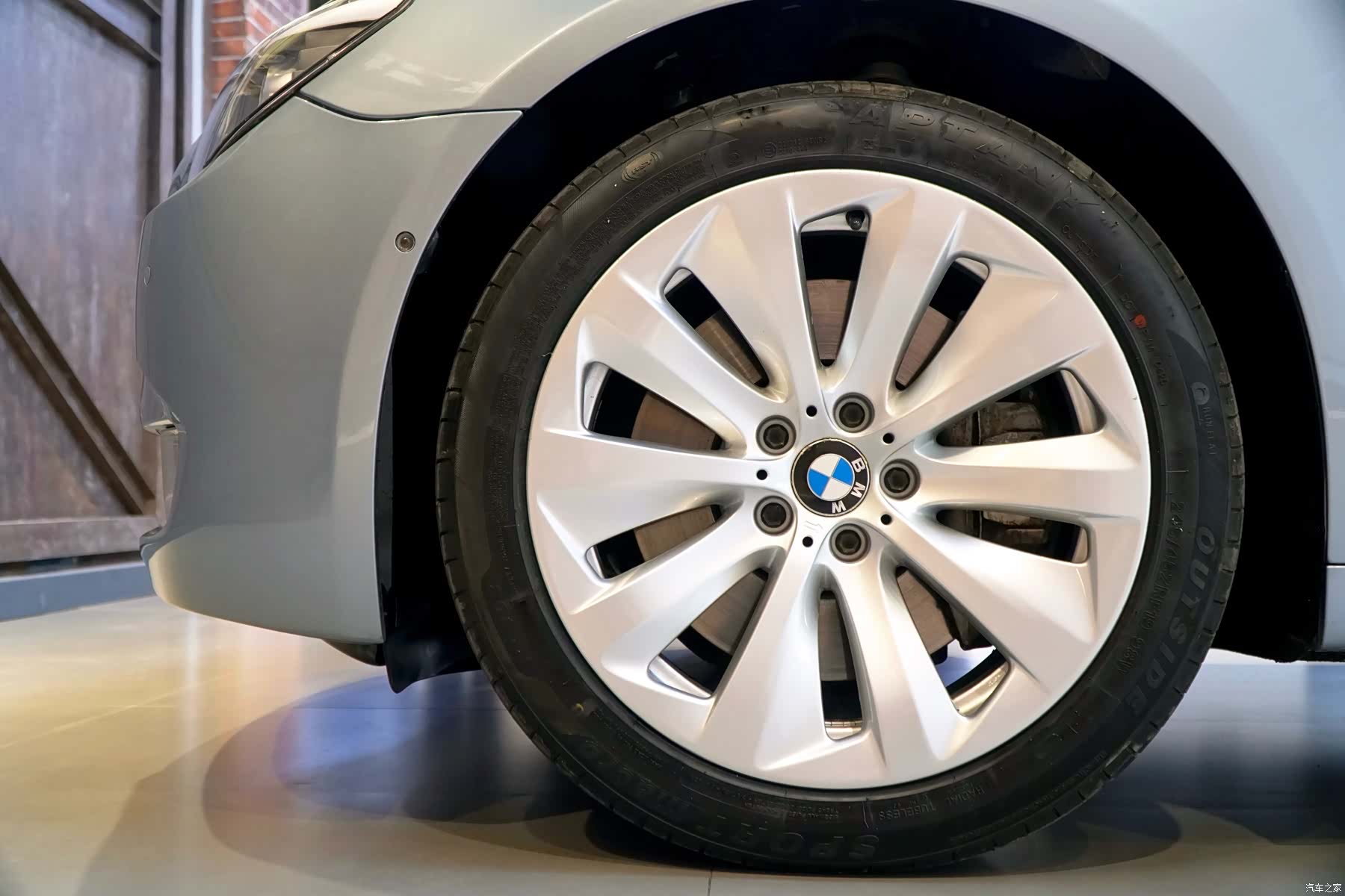 BMW 7 Series, 2012 26
