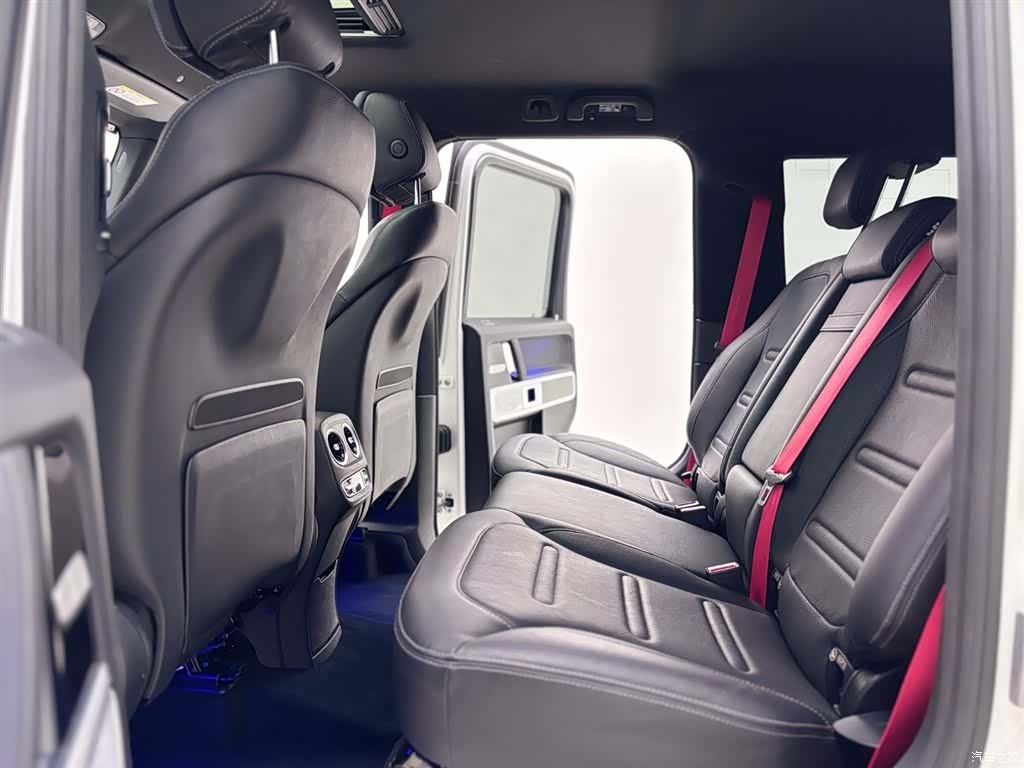 Mercedes-Benz G-Class, 2020 28