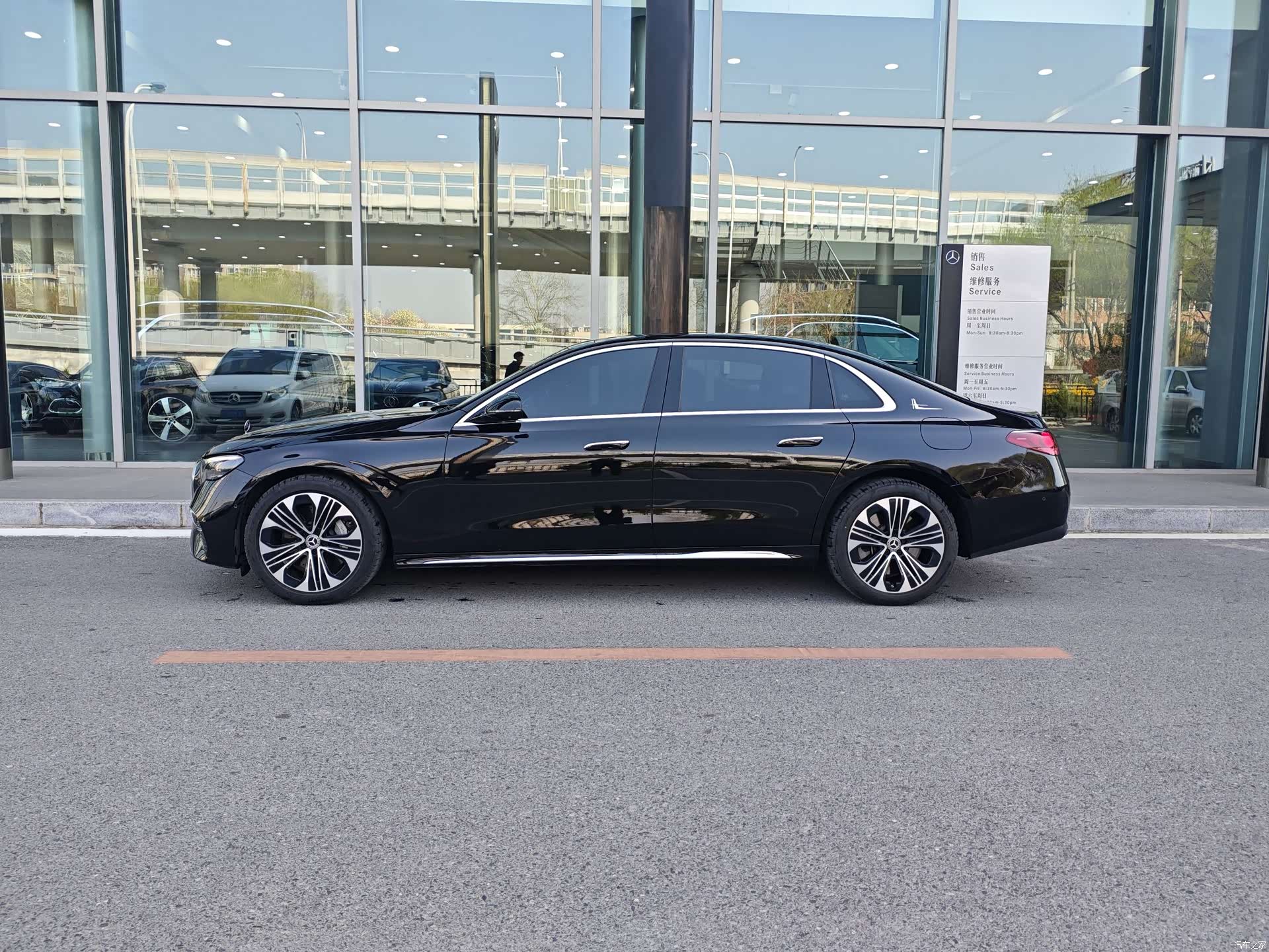 Mercedes-Benz E-Class, 2024 2