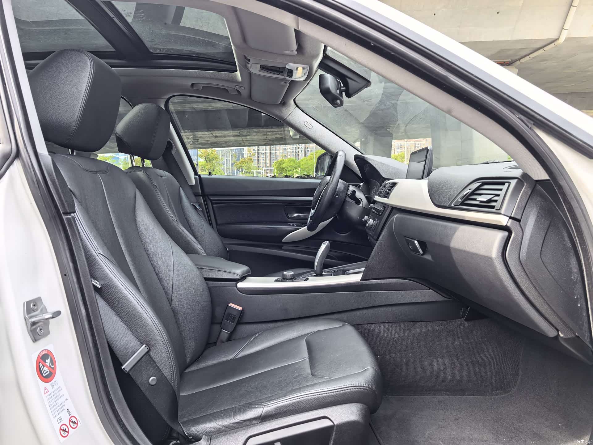BMW 3 Series, 2015 11