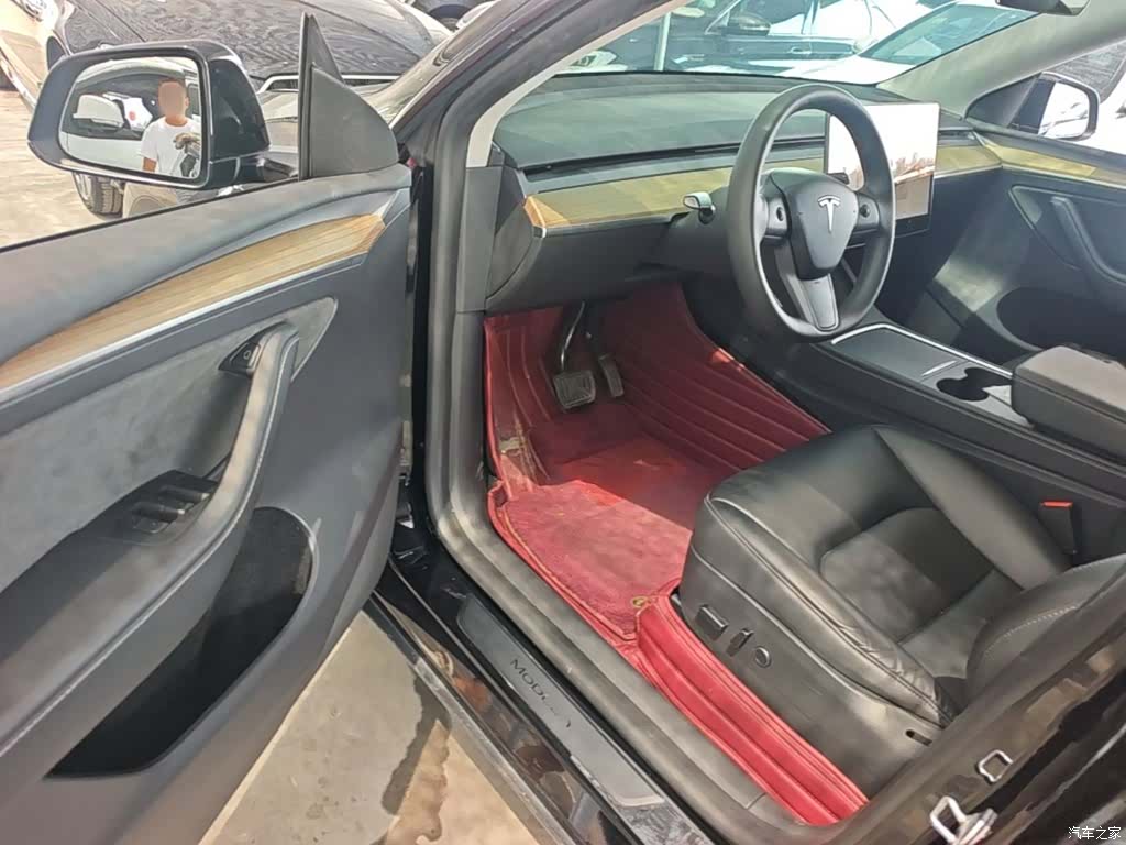 Tesla Model Y, 2023 16