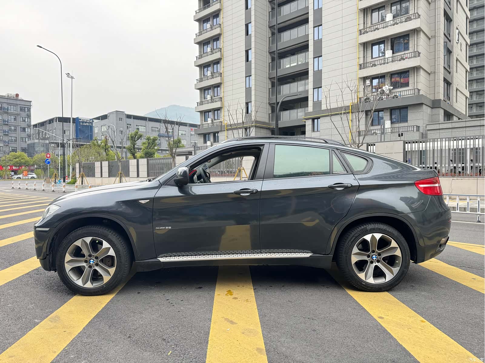 BMW X6, 2012 4