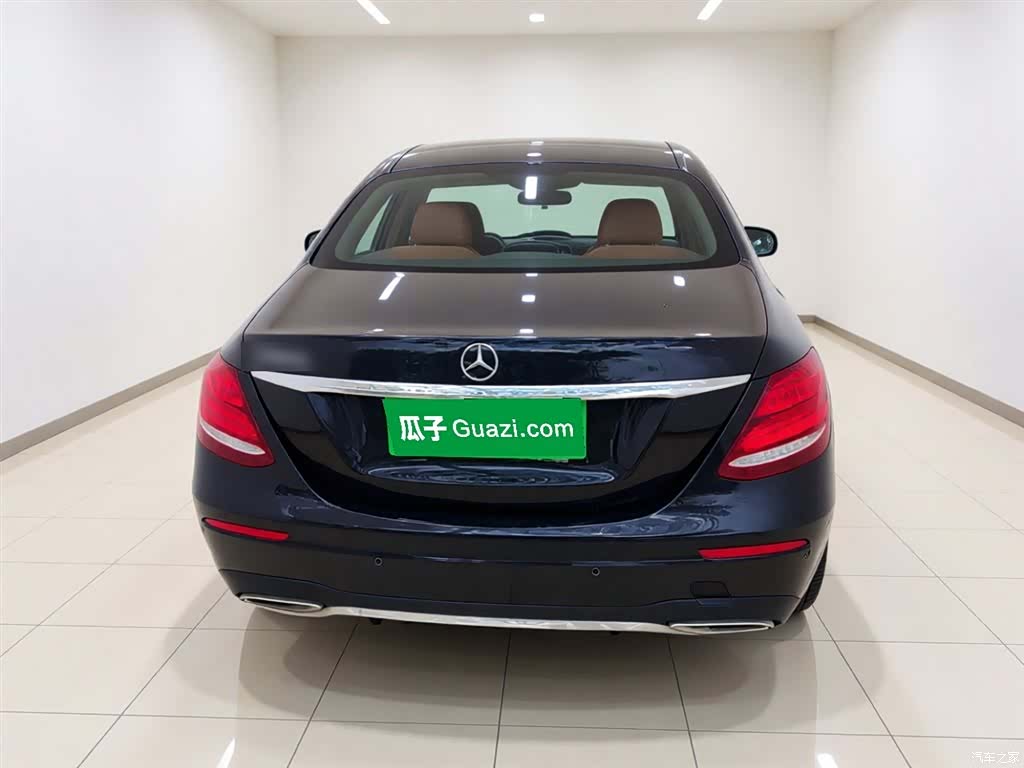 Mercedes-Benz E-Class, 2019 3