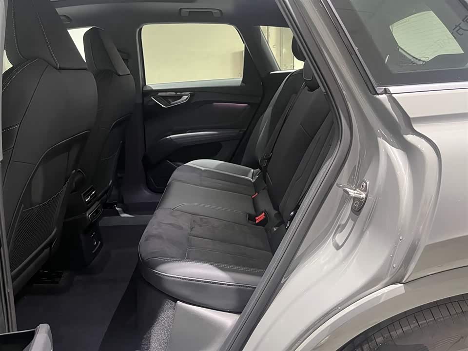Audi Q4 Audi Q4