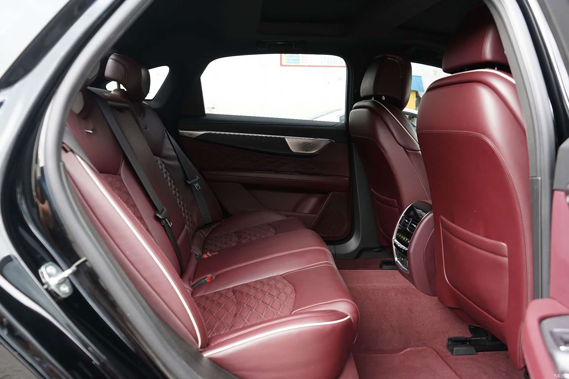 Cadillac CT6, 2024 11