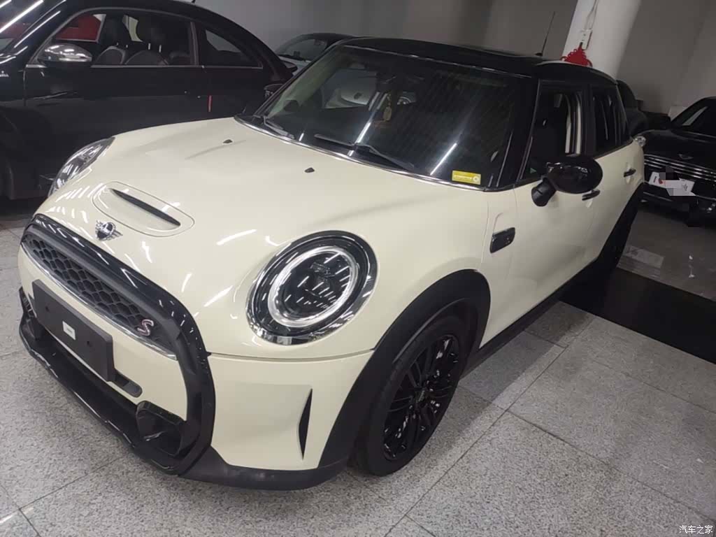 Mini Cooper, 2022 1