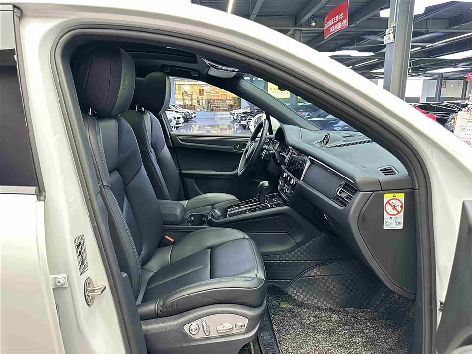 Porsche Macan Porsche Macan
