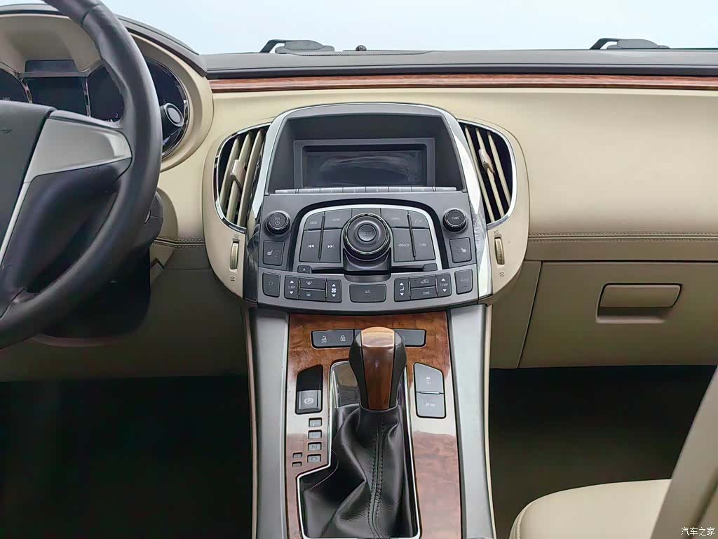 Buick LaCrosse, 2013 12