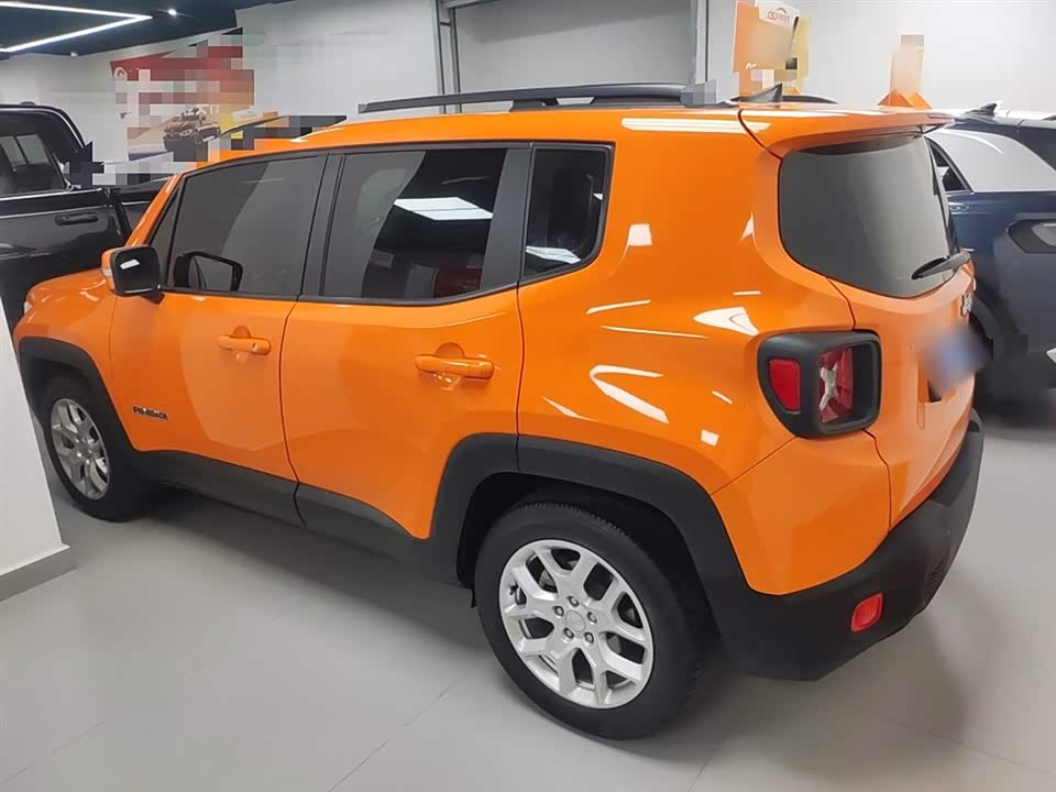 Jeep Freeman