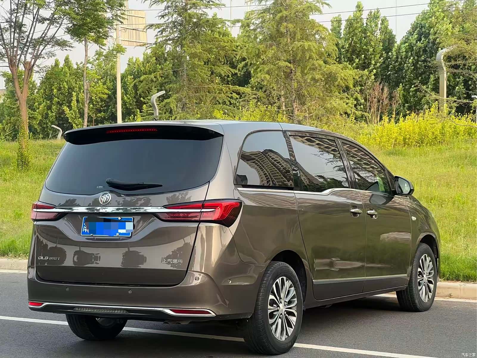 Buick GL8, 2022 9