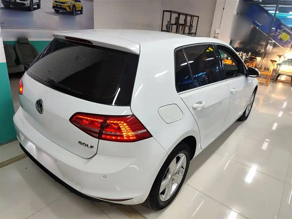 Volkswagen golf