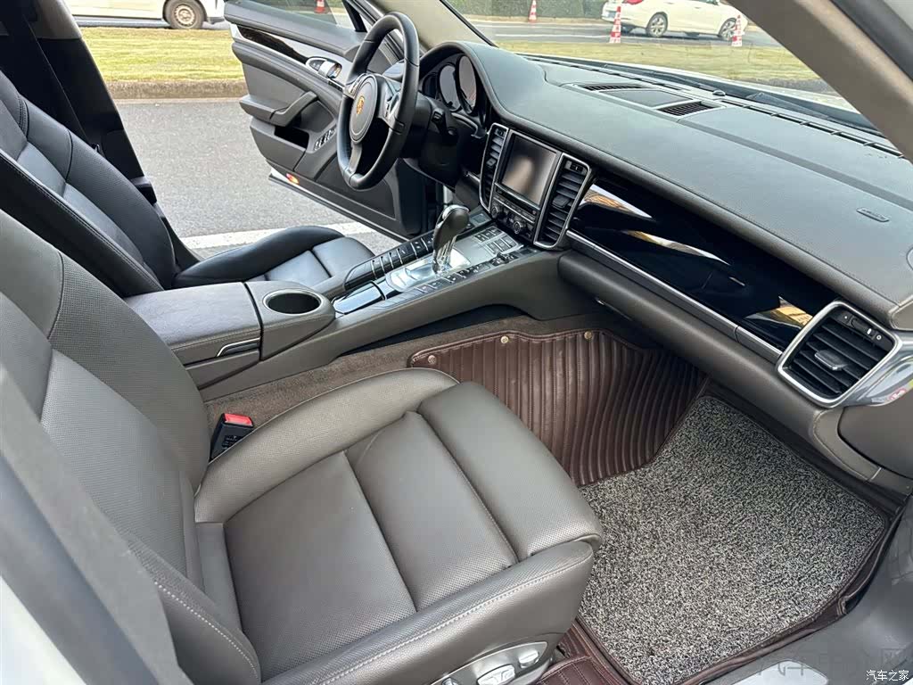 Porsche Panamera, 2017 6