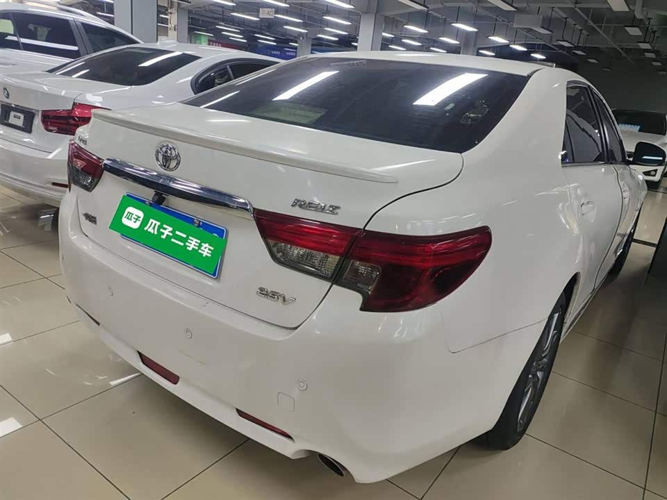 Toyota Reiz Toyota Reiz