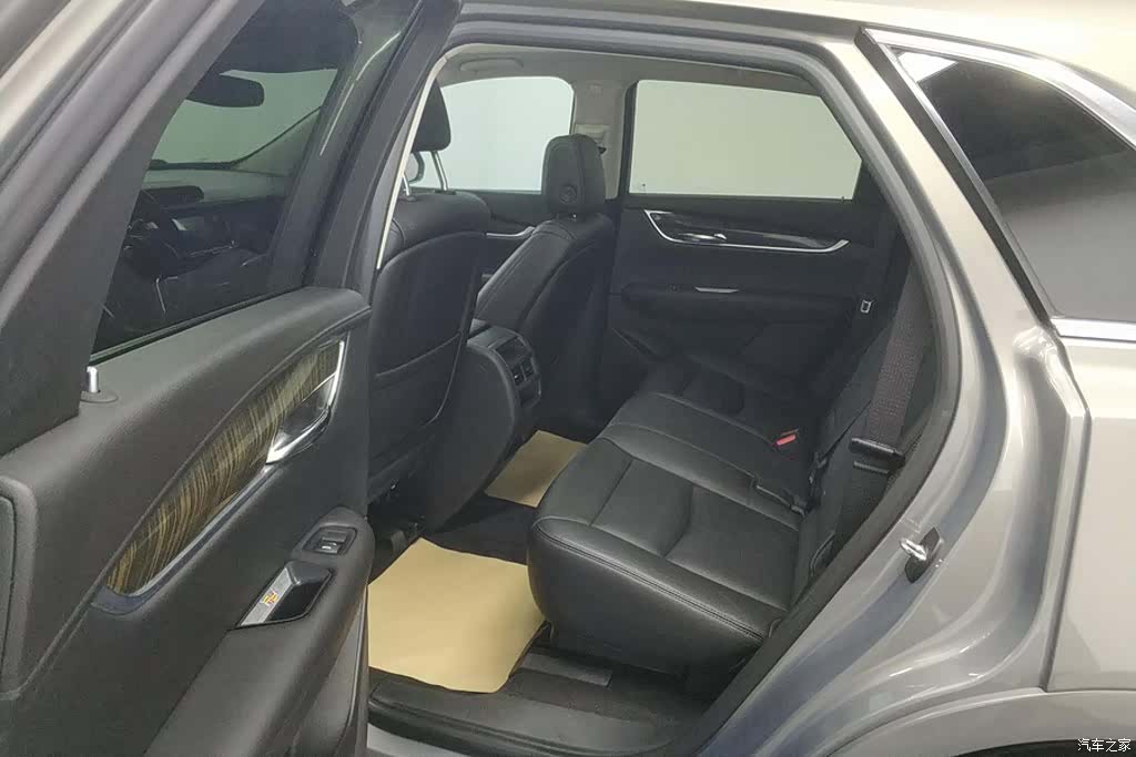 Cadillac XT5, 2018 11