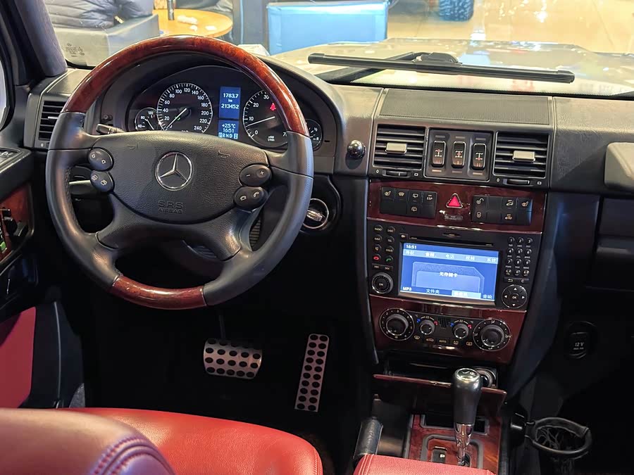 Mercedes-Benz G-Class 2011, фото 20