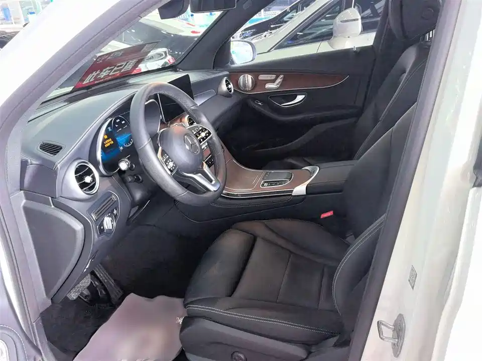 Mercedes-Benz GLC Mercedes-Benz GLC