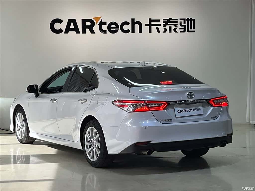 Toyota Camry, 2021 6
