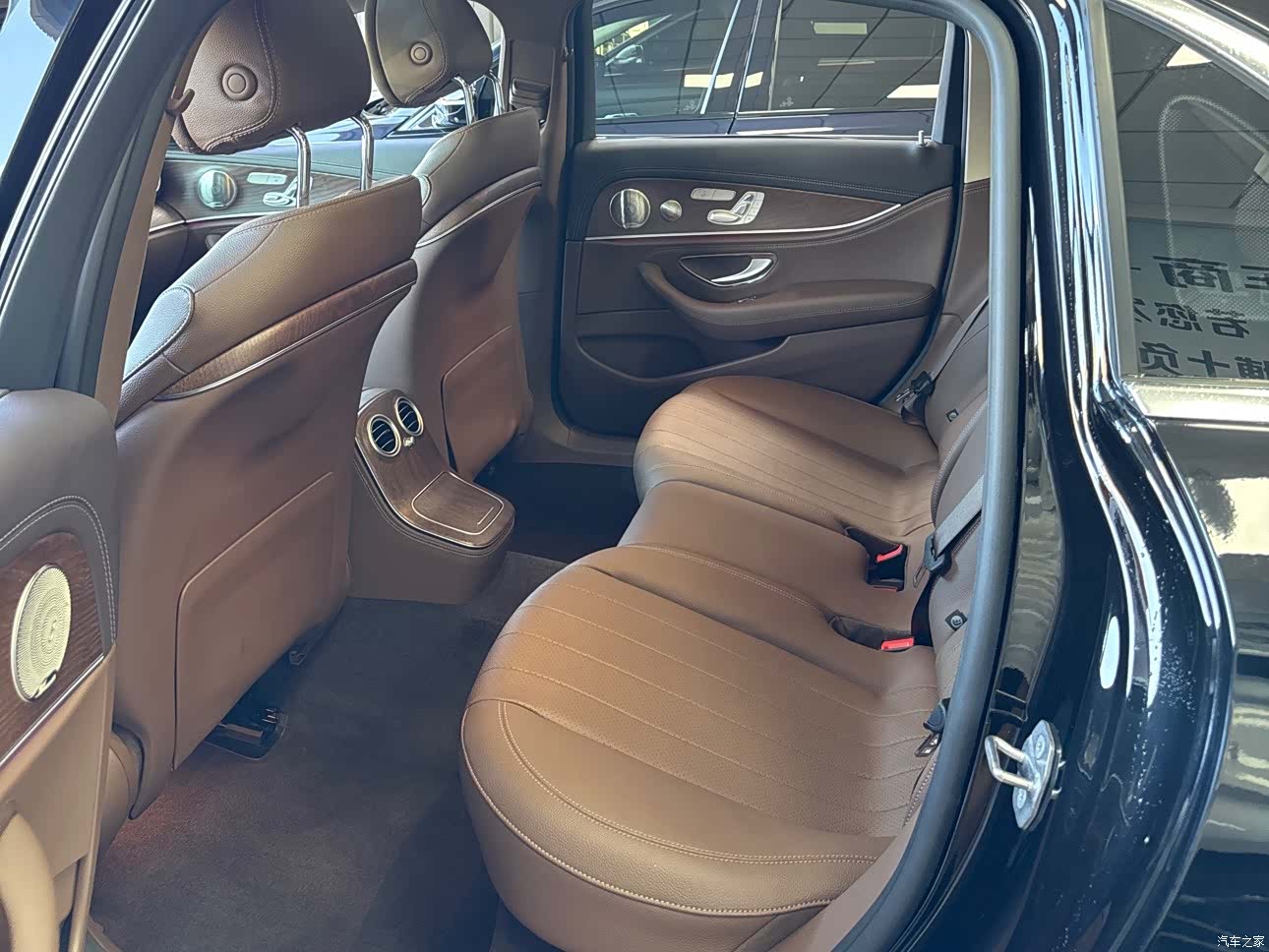 Mercedes-Benz E-Class, 2023 7