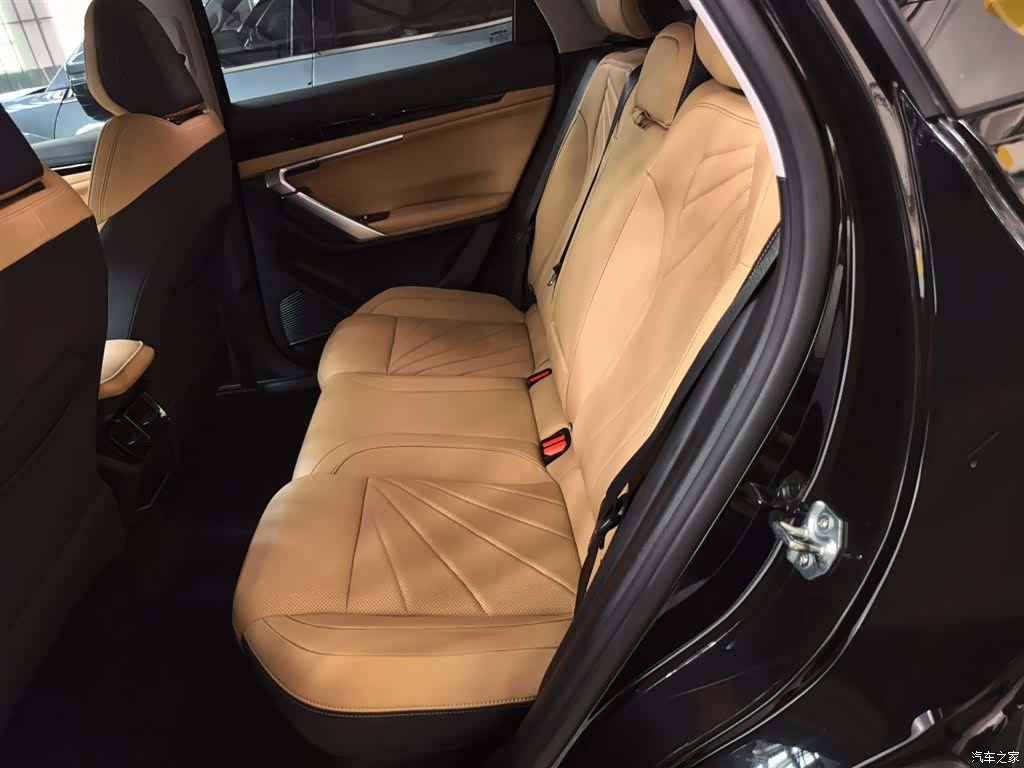 Geely Boyue, 2023 10